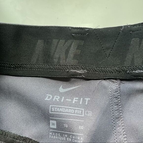 Nike Dri Fit Standard Fit Golf Shorts - Picture 11 of 11